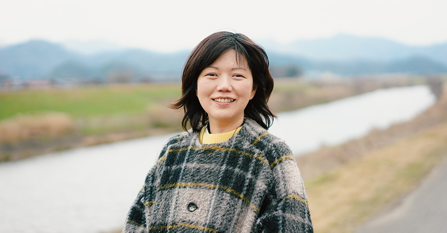 たった一通のメール通知から、48歳で縁もゆかりもない地域へ移住。密かに抱えていた夢をかなえるまで